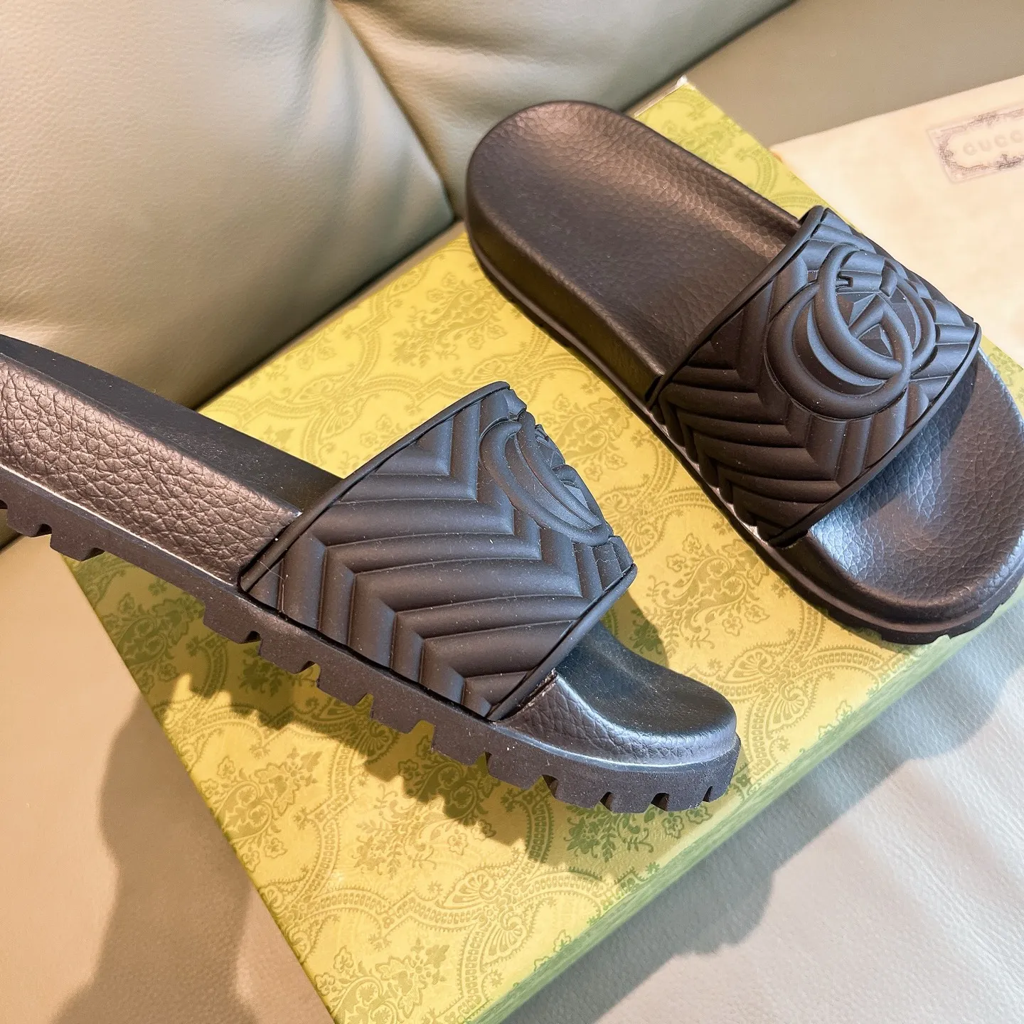 Men's Men's Shoes 130🐮🐮Gucci Gucci Slippers Gucci 2024 latest beach sandals slippers Original molding double G LOGO Original molding consistent Outsole: Men's Men's Shoes u double-layer outsole Size: 35-46
